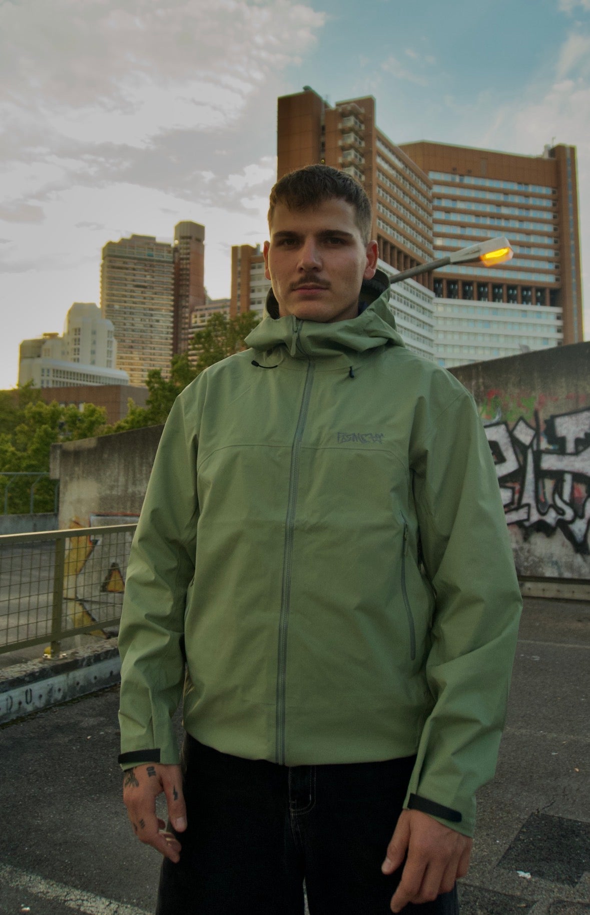 GREEN RAIN-JACKET