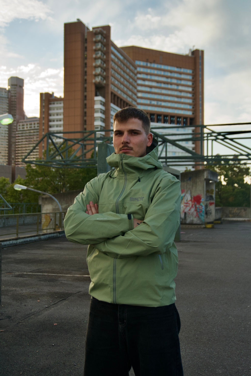 GREEN RAIN-JACKET